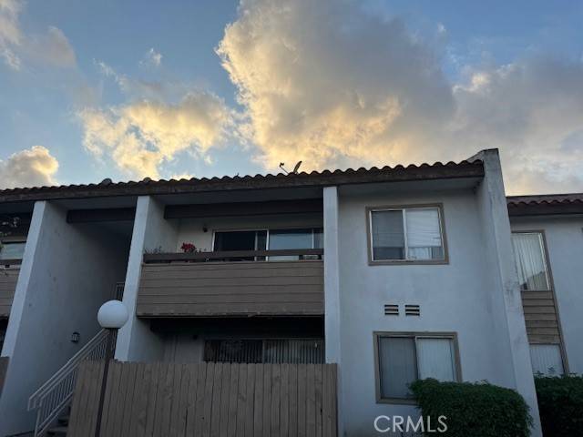 Santa Ana, CA 92704,2501 W sunflower F12