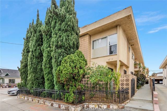 Hawthorne, CA 90250,4376 W 134th ST