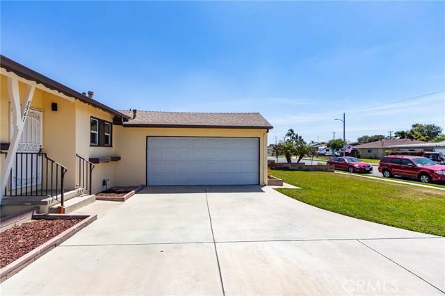 Westminster, CA 92683,5561 Edita AVE