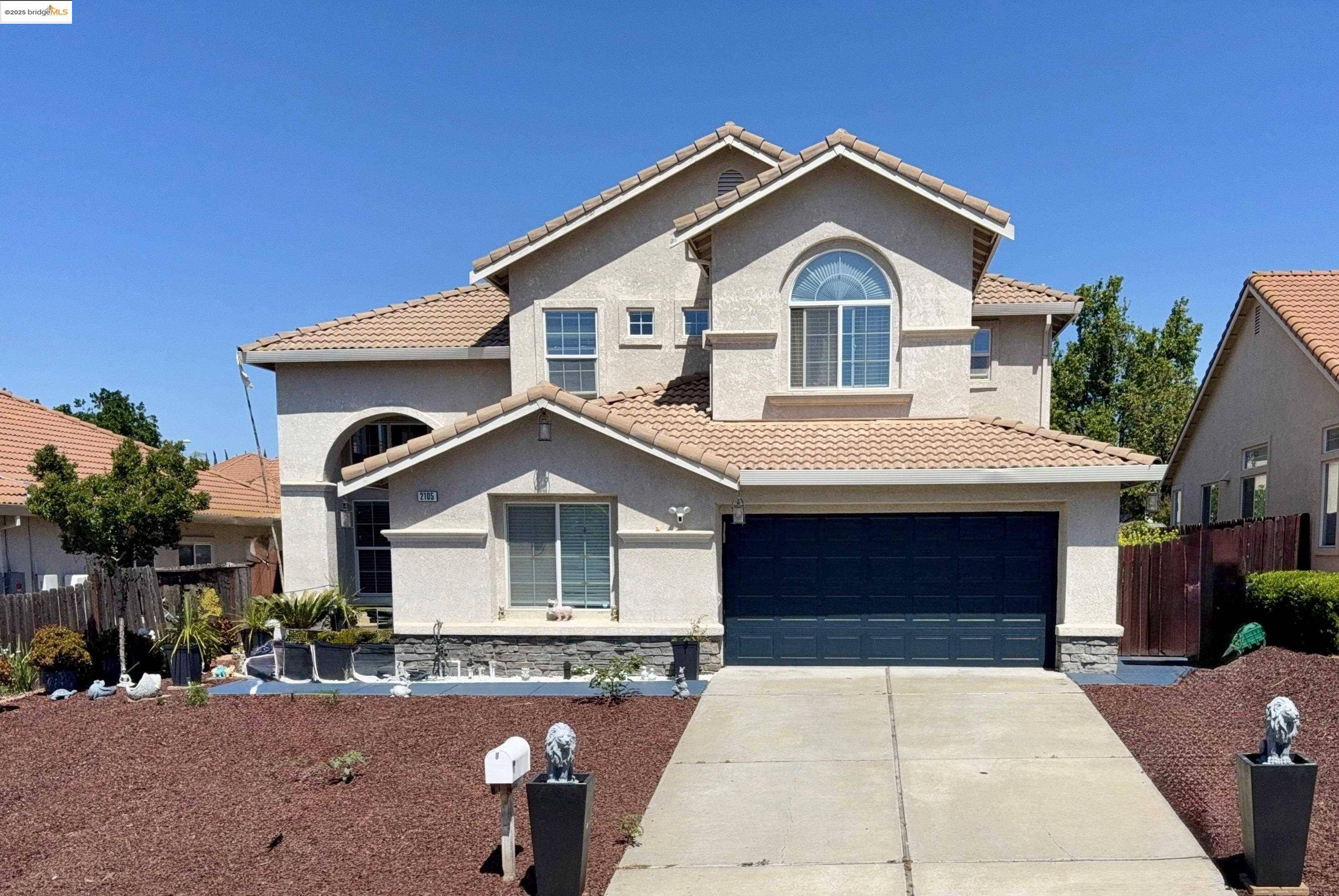 Antioch, CA 94509-6261,2105 Bedrock WAY