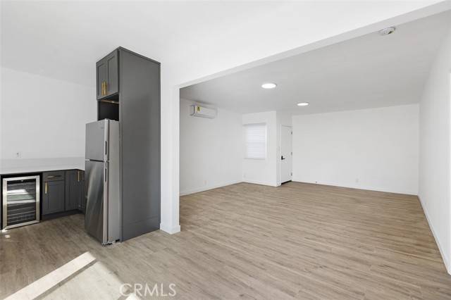 Glendale, CA 91201,1063 Justin AVE