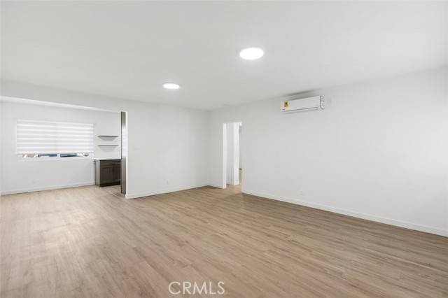 Glendale, CA 91201,1063 Justin AVE