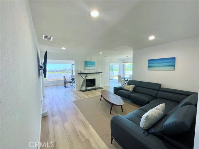 Dana Point, CA 92629,33431 Spinnaker DR