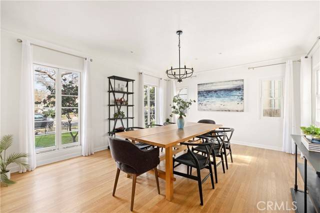 Los Angeles, CA 90048,6136 Barrows DR