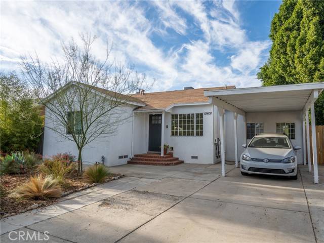 Los Angeles, CA 91331,12907 Sunburst ST