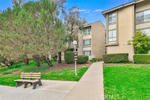 Thousand Oaks, CA 91360,286 Oak Leaf 24