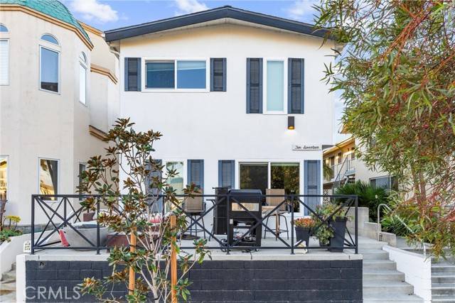 Seal Beach, CA 90740,217 10th ST