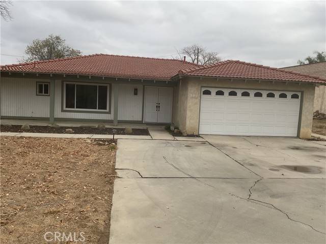 Corona, CA 92881,8008 Santa Rita ST