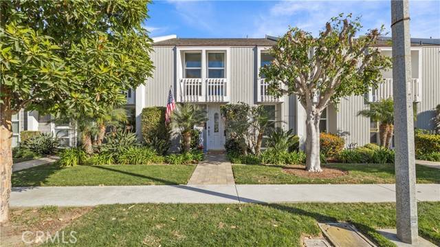 Huntington Beach, CA 92649,16532 Harbour LN 9