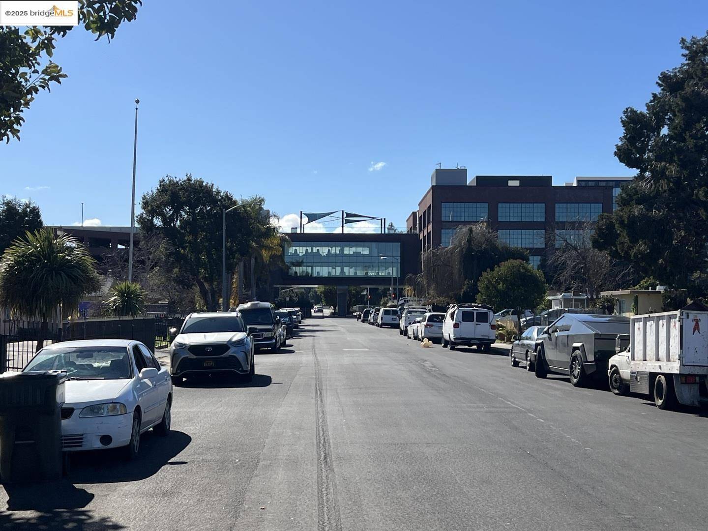 East Palo Alto, CA 94303,2184 Capitol AVE