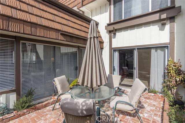 Chatsworth, CA 91311,10179 Larwin AVE 6