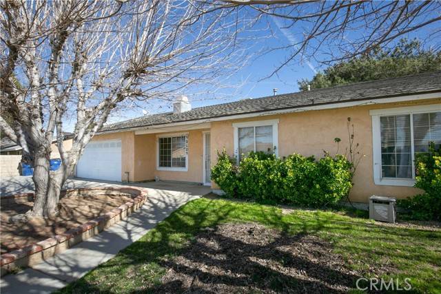 Lancaster, CA 93535,40604 174th ST