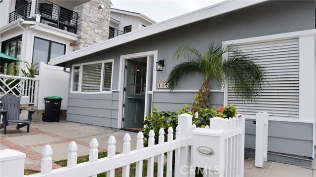 San Clemente, CA 92672,117 W Avenida Cadiz
