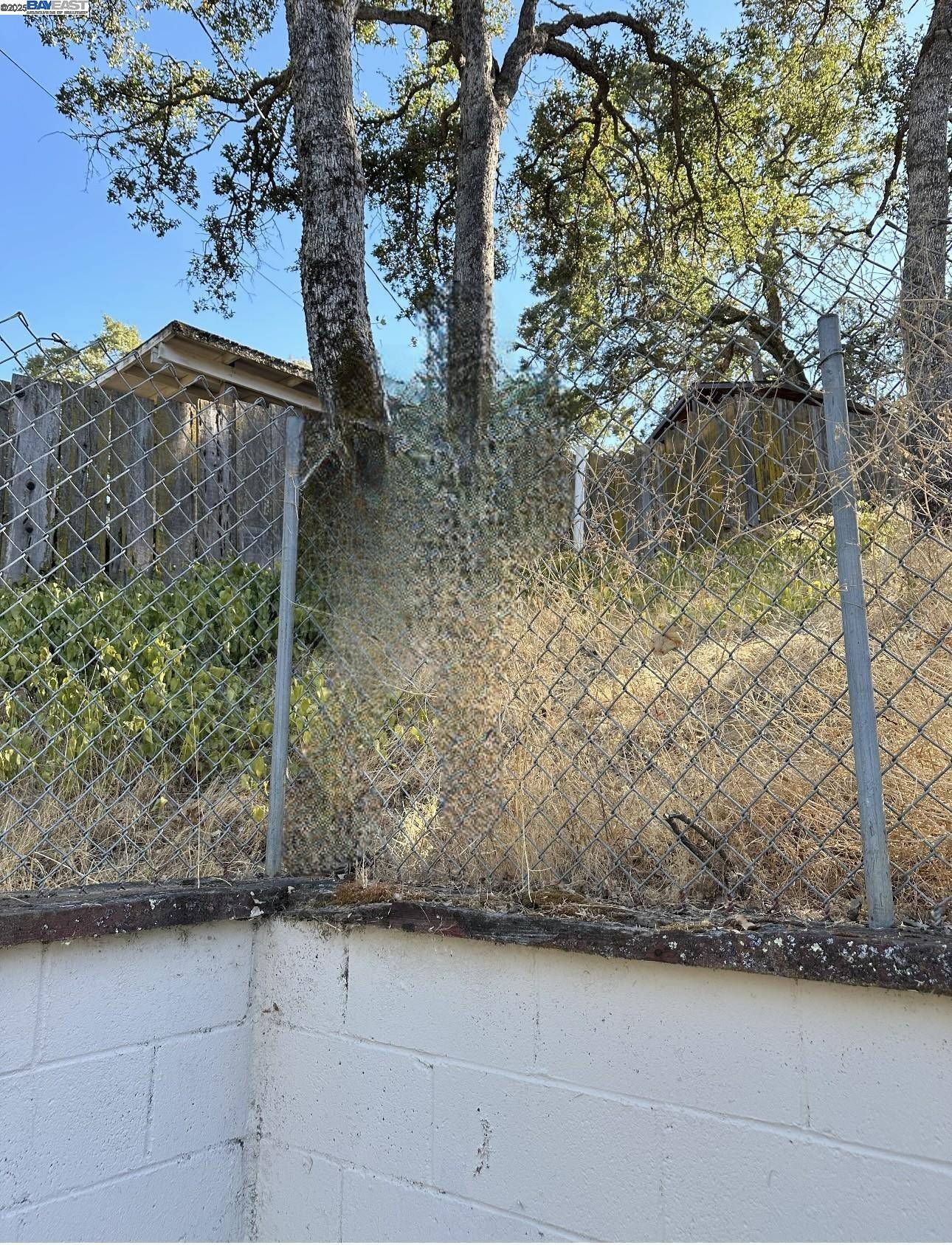 Clearlake, CA 95422,13321 Arrowhead Rd