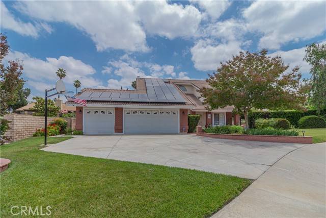 Redlands, CA 92374,329 Jesse WAY