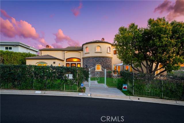 Santa Ana, CA 92705,10422 Broadview PL