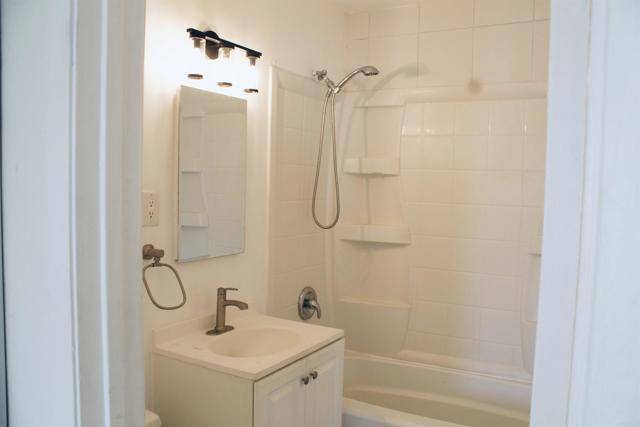 Oceanside, CA 92058,1034 Capistrano Dr