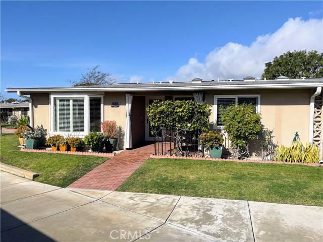 Seal Beach, CA 90740,13560 Cedar Crest LN 109F Mut 5