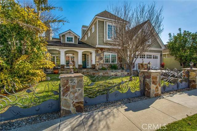 Huntington Beach, CA 92646,22052 Susan LN