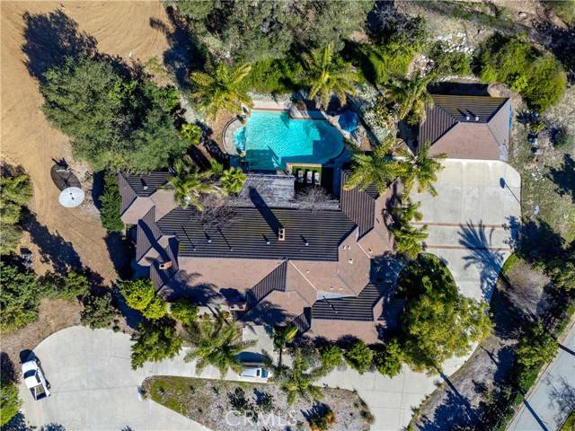 Bradbury, CA 91008,99 Bliss Canyon RD