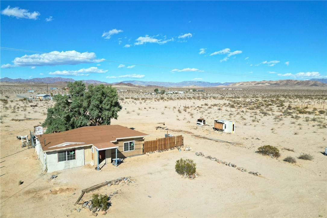 Twentynine Palms, CA 92277,75520 Encanto DR