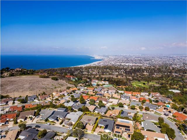 Rancho Palos Verdes, CA 90275,5727 Capeswood DR