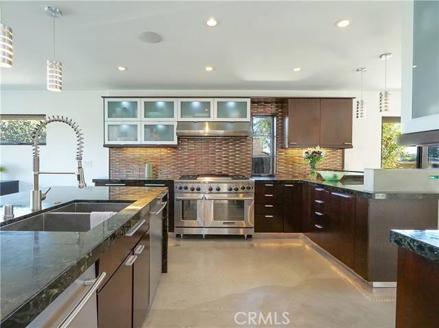 Rancho Palos Verdes, CA 90275,2133 W Gaucho DR