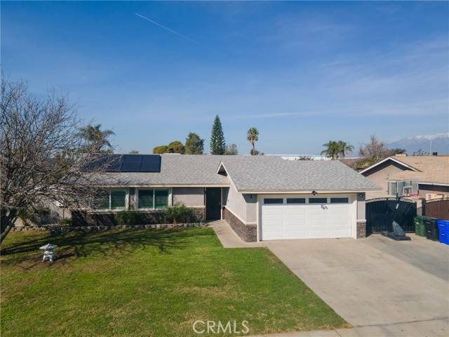 Bloomington, CA 92316,10634 Dumond AVE