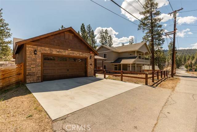 Big Bear Lake, CA 92315,307 Oriole DR