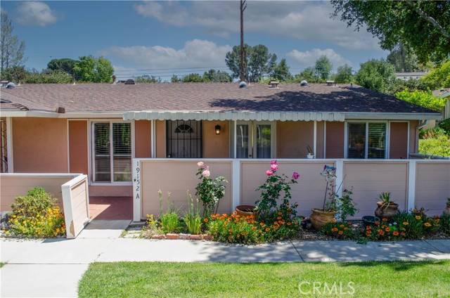 Newhall, CA 91321,19152 Avenue Of The Oaks A
