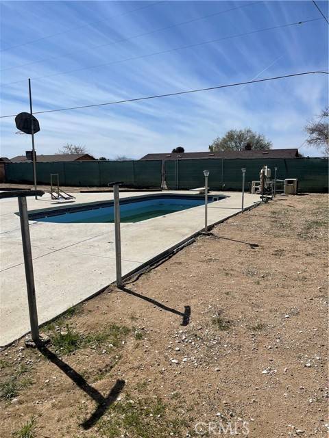 Apple Valley, CA 92308,12760 Running Deer RD