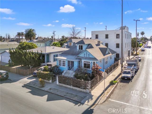 Los Angeles, CA 90011,910 E 20th ST