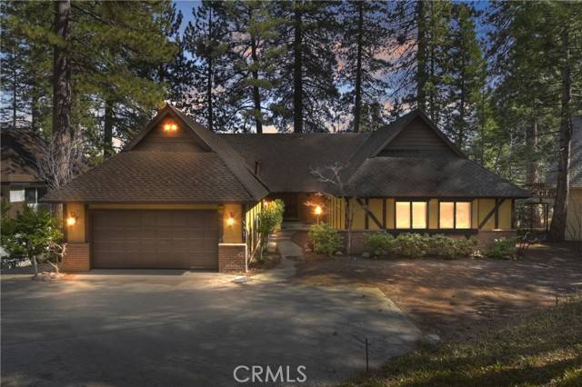 Lake Arrowhead, CA 92352,361 Riviera DR