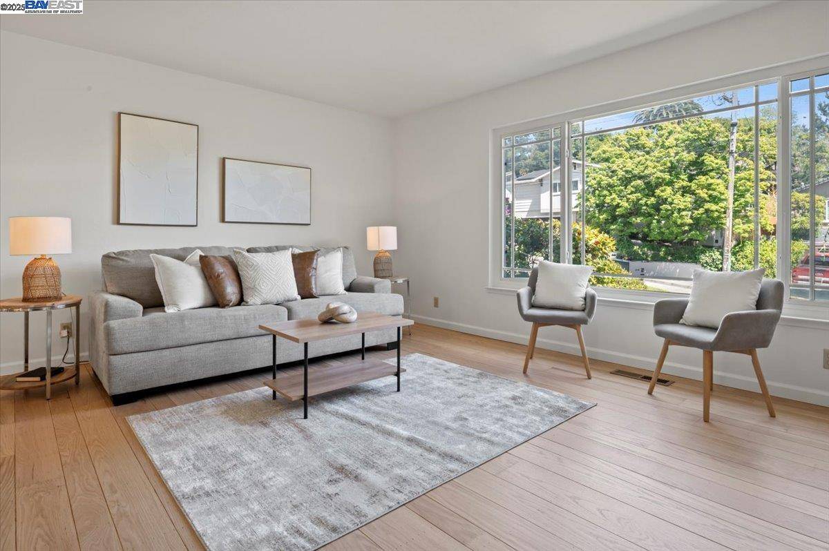 Castro Valley, CA 94546,3554 Arcadian Ct