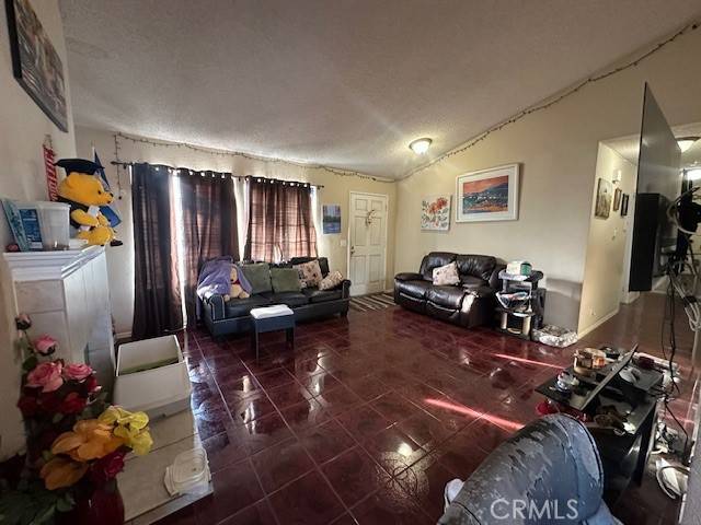 Palmdale, CA 93550,37426 18th Street E