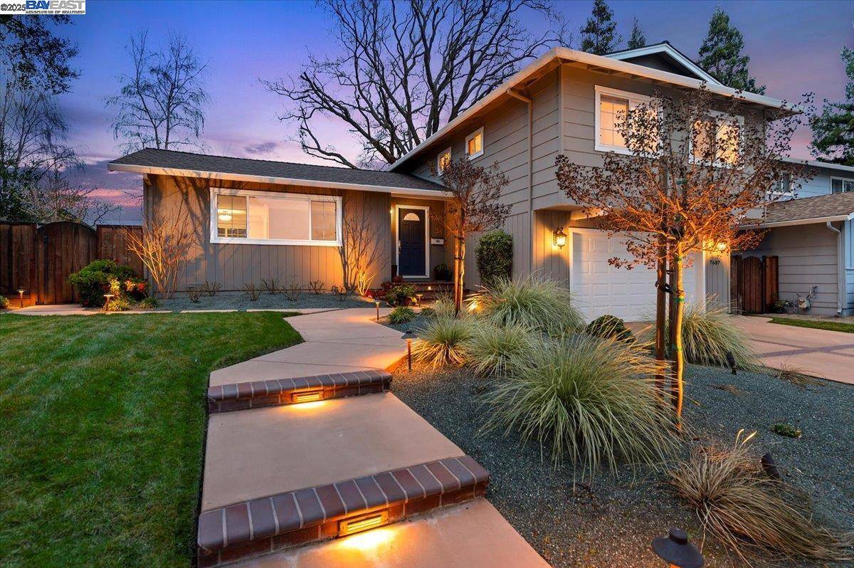 Pleasanton, CA 94588,7687 Highland Oaks Dr