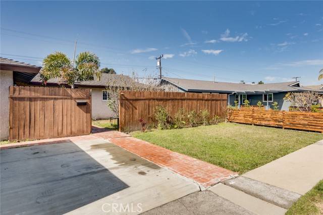 Huntington Beach, CA 92649,16241 Fairway LN