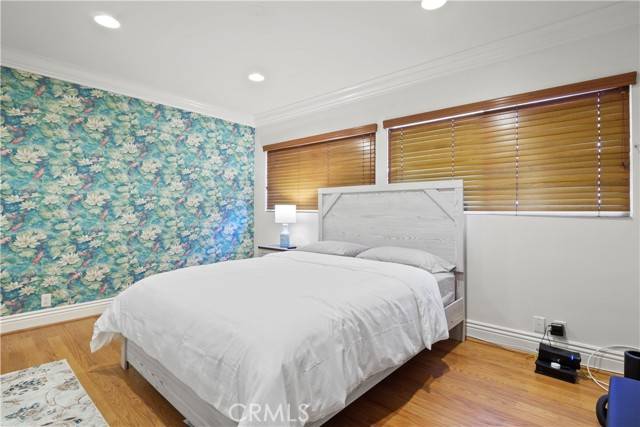 Sherman Oaks, CA 91403,14934 Dickens ST 12A