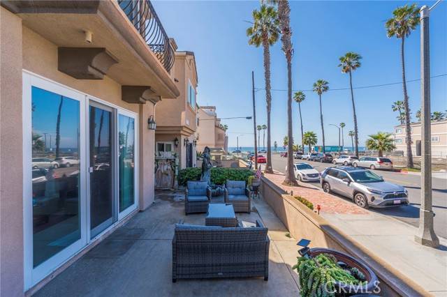 Huntington Beach, CA 92648,116 11th ST