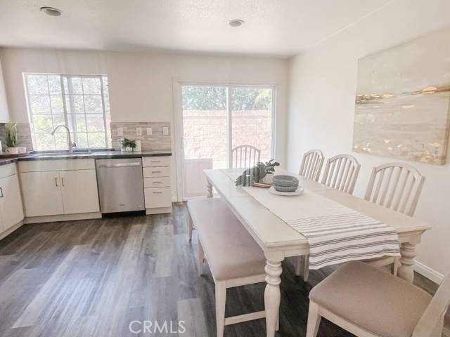 Brea, CA 92823,417 Hummingbird DR
