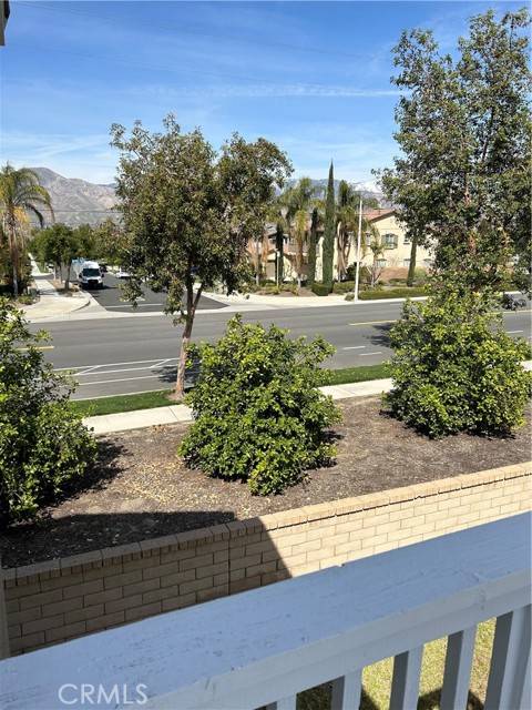 Redlands, CA 92374,1594 Margit ST