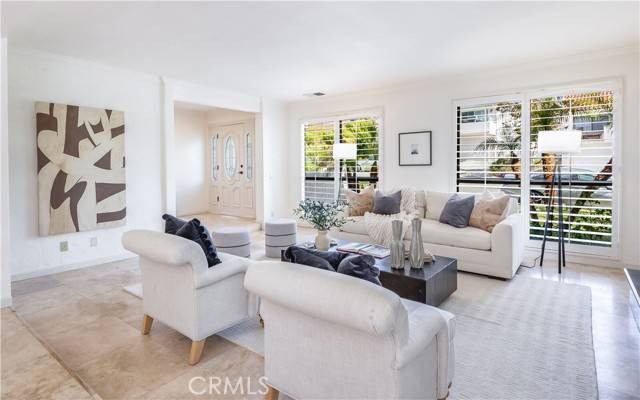 Palos Verdes Estates, CA 90274,2661 Via Olivera