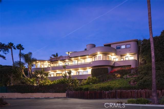 Corona Del Mar, CA 92625,2901 Ocean BLD