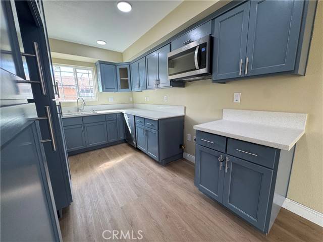Compton, CA 90221,4337 E Palmerstone ST