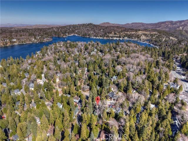 Lake Arrowhead, CA 92352,177 Joaquin Miller RD