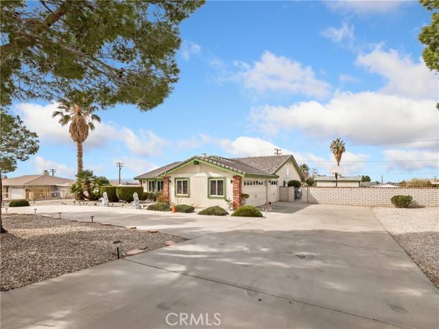 Apple Valley, CA 92307,16064 Saint Timothy RD