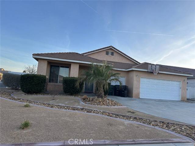 Victorville, CA 92392,14039 Dahlia DR