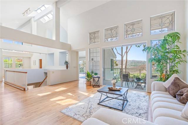 Irvine, CA 92603,7 Altair 7