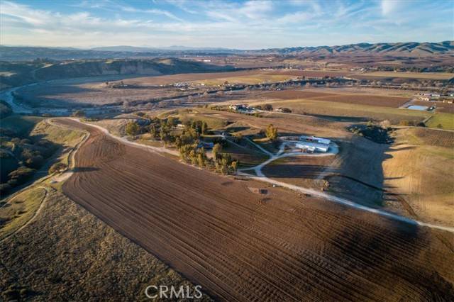Paso Robles, CA 93446,7201 Airport RD