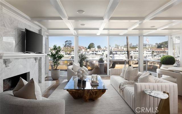 Newport Beach, CA 92662,1201 N Bay Front